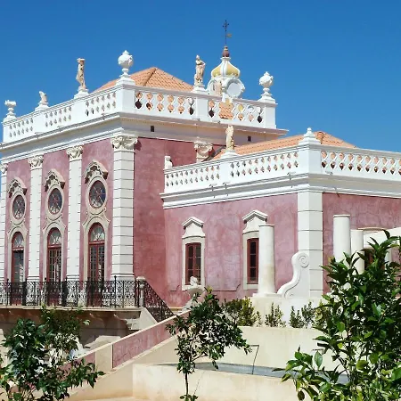 House With 3 Bedrooms In Luz Luz De Tavira With Enclosed Garden 2 Km From The Beach بيت للعطل